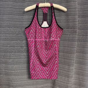 Mountain Hardwear Pink Racerback Yoga/Workout Top Size Large